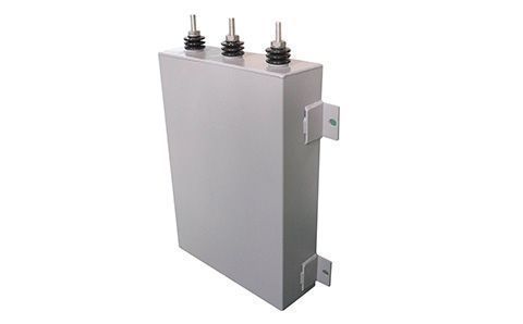 電容器的電容量一般是多少？可能與什么有關(guān)？